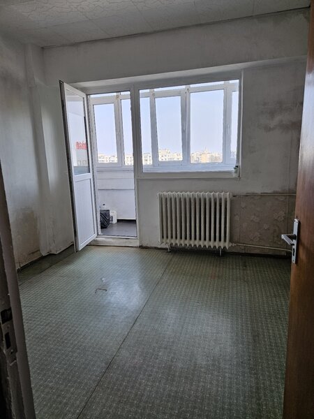 Drumul Taberei, Auchan, 10/10, 66m, 2 bai, bl.1981, 5 min metrou,1 min parc