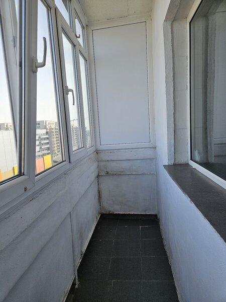 Drumul Taberei, Auchan, 10/10, 66m, 2 bai, bl.1981, 5 min metrou,1 min parc