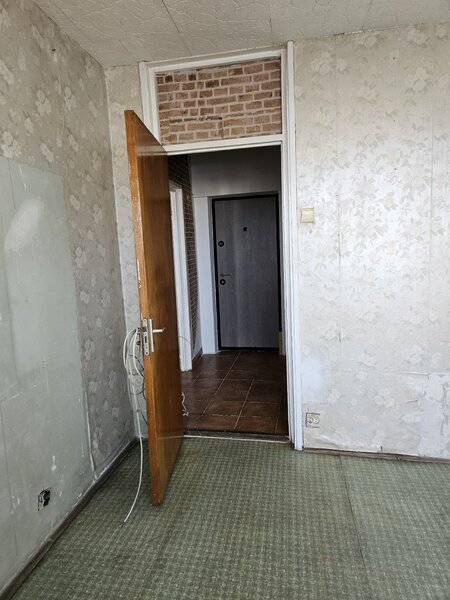 Drumul Taberei, Auchan, 10/10, 66m, 2 bai, bl.1981, 5 min metrou,1 min parc